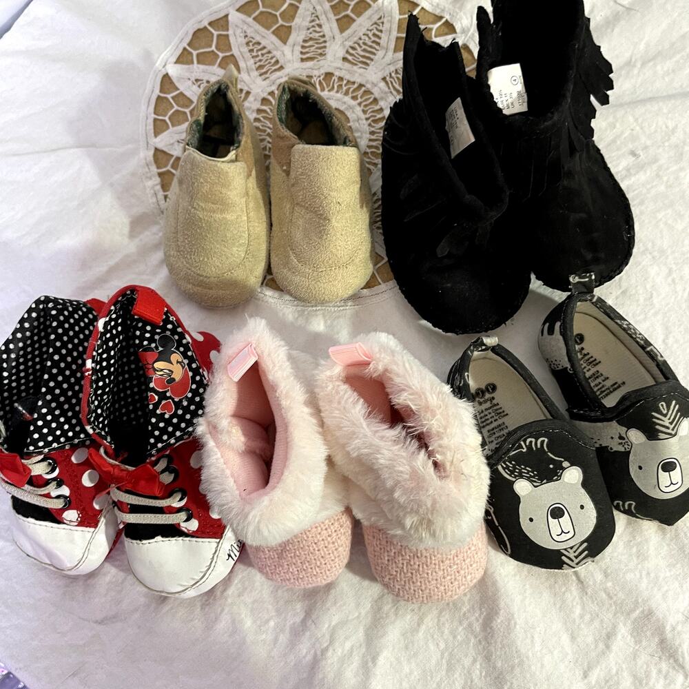 Lot of 5 pair Baby Shoes Minnie Mouse, Stepping Stones, Teeny toes CHP Plus
